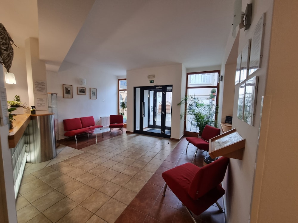 Claris Hotel 40/62