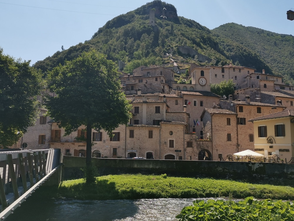 Antica Torre Del Nera 59/74