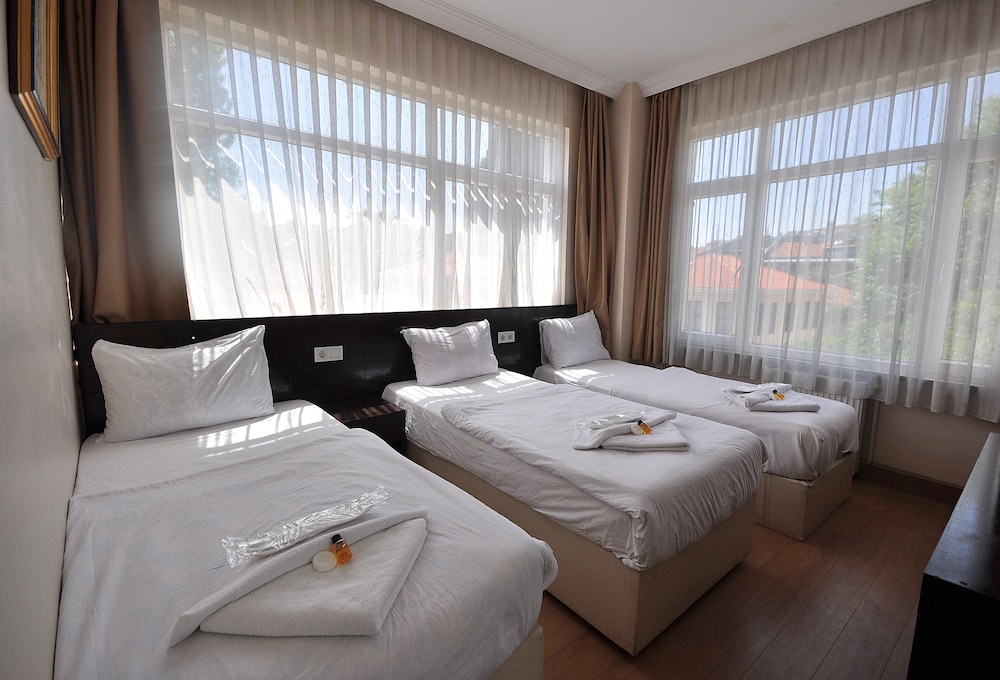 Hotel Baykal 12/47