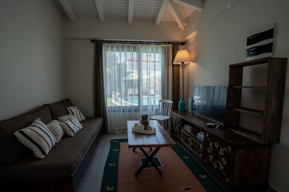 Sedirli Ev Alacati 22/50