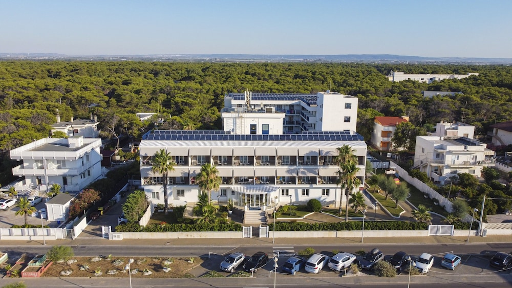 Tichos Greenblu Hotel 6/63
