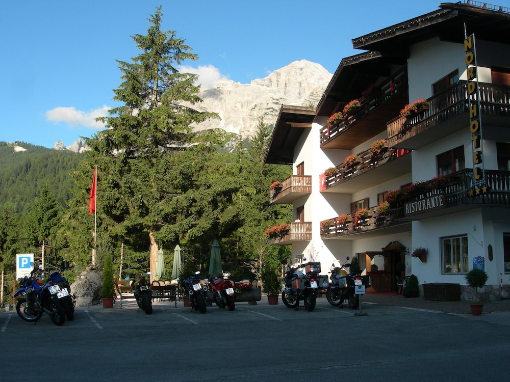 Nord Hotel 37/48