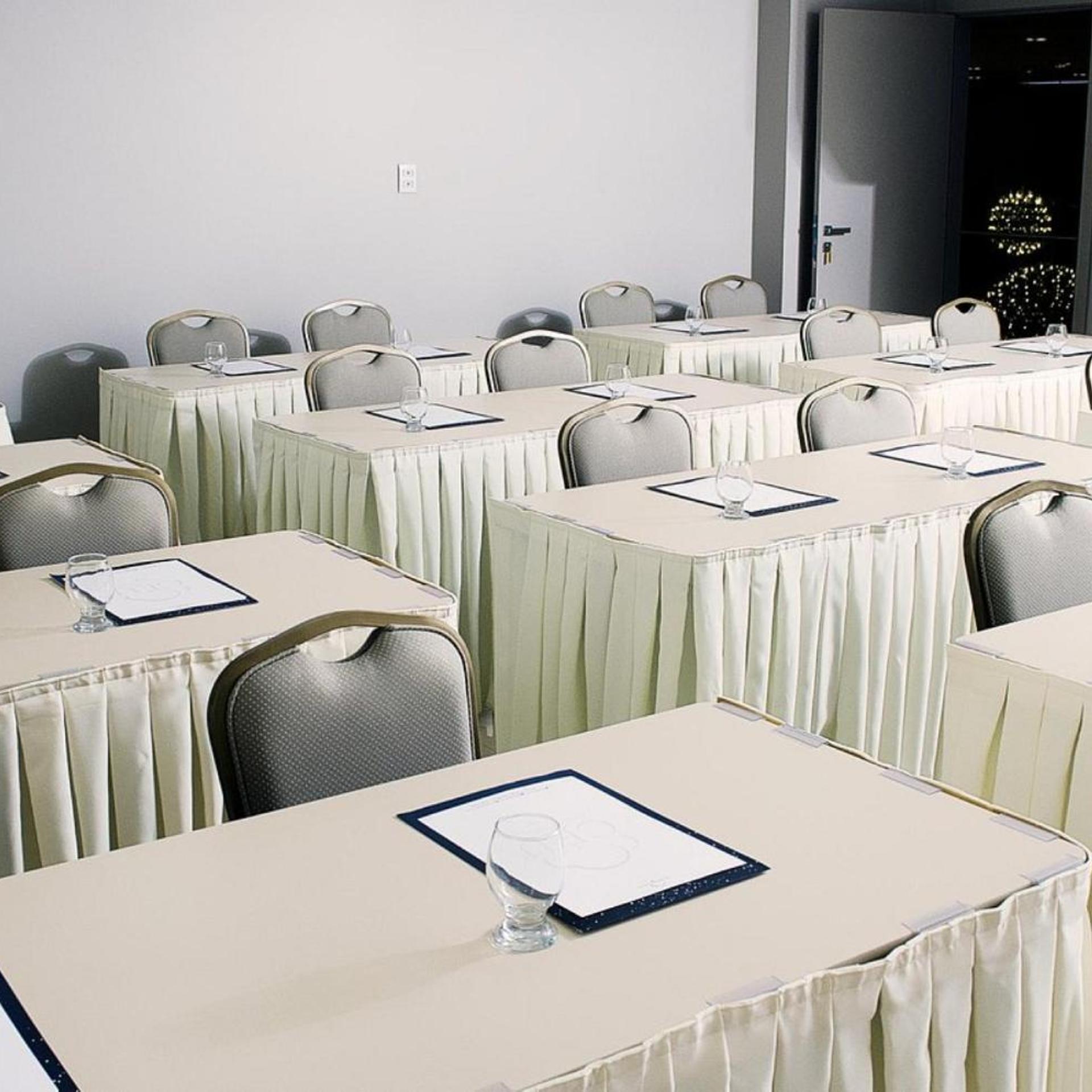 Ceu Palace Hotel 46/50