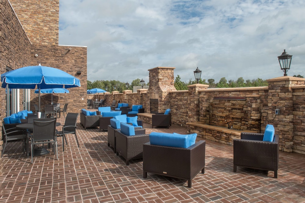 Fairfield Inn And Suites Washington 44/50