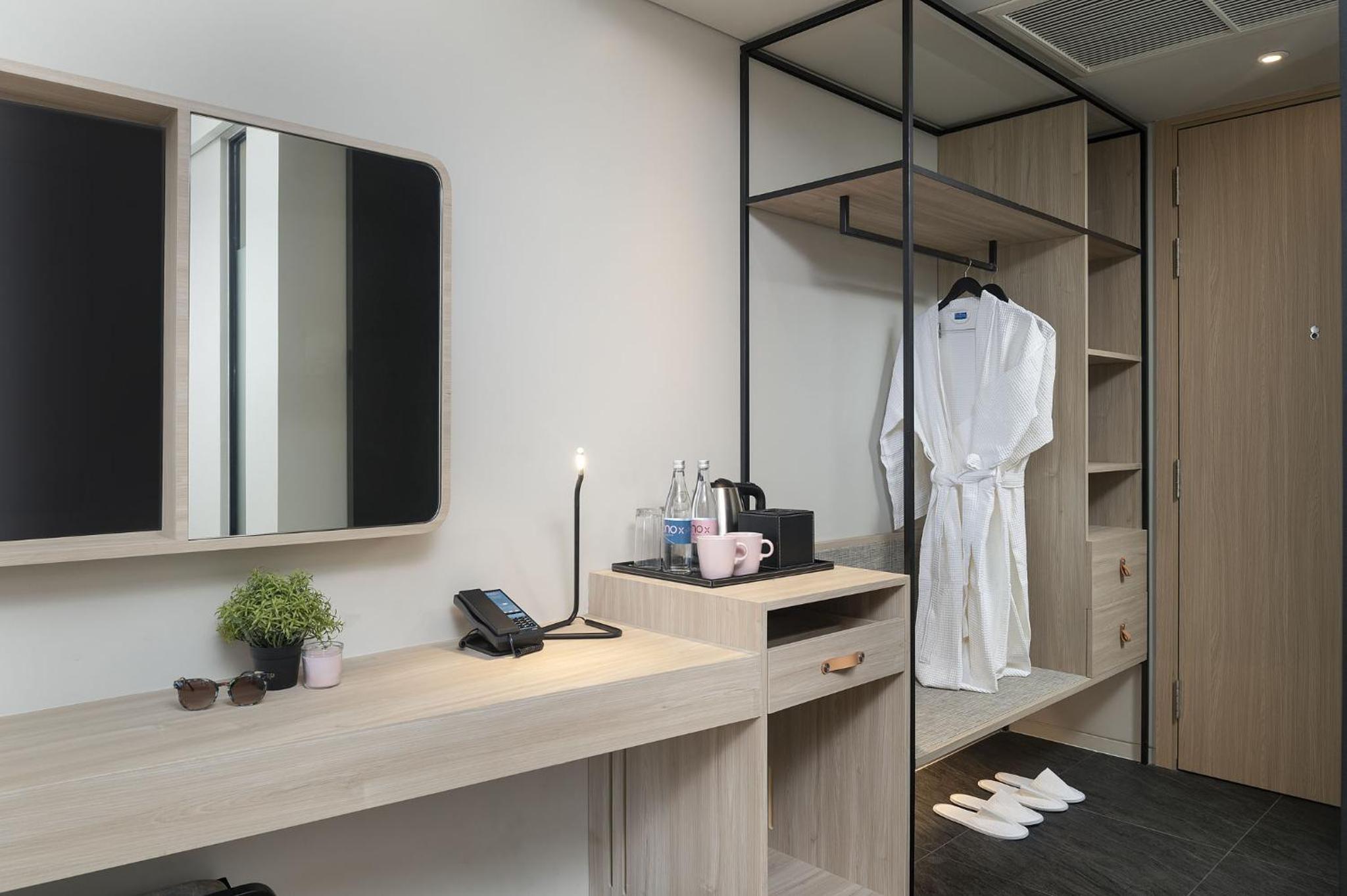 JonoX Phuket Karon Hotel 40/42