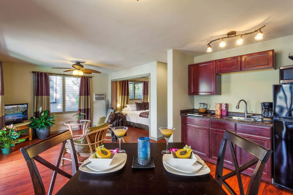 Paradise Bay Resort 57/74
