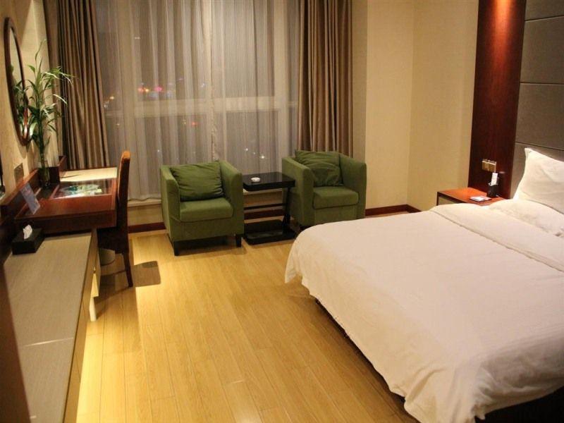 SUPERIOR, DOUBLE BED