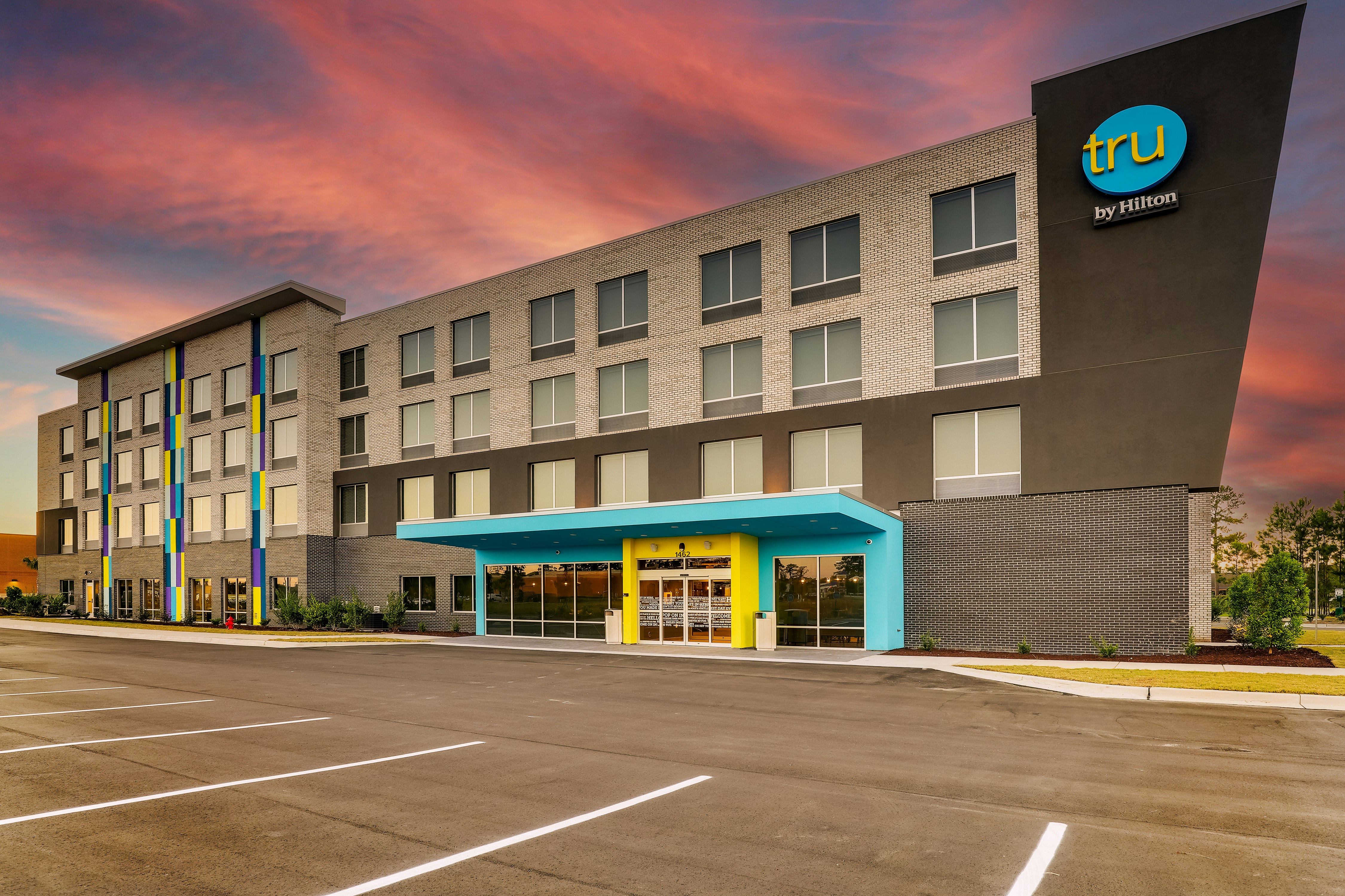 Tru by Hilton Leland Wilmington 17/19