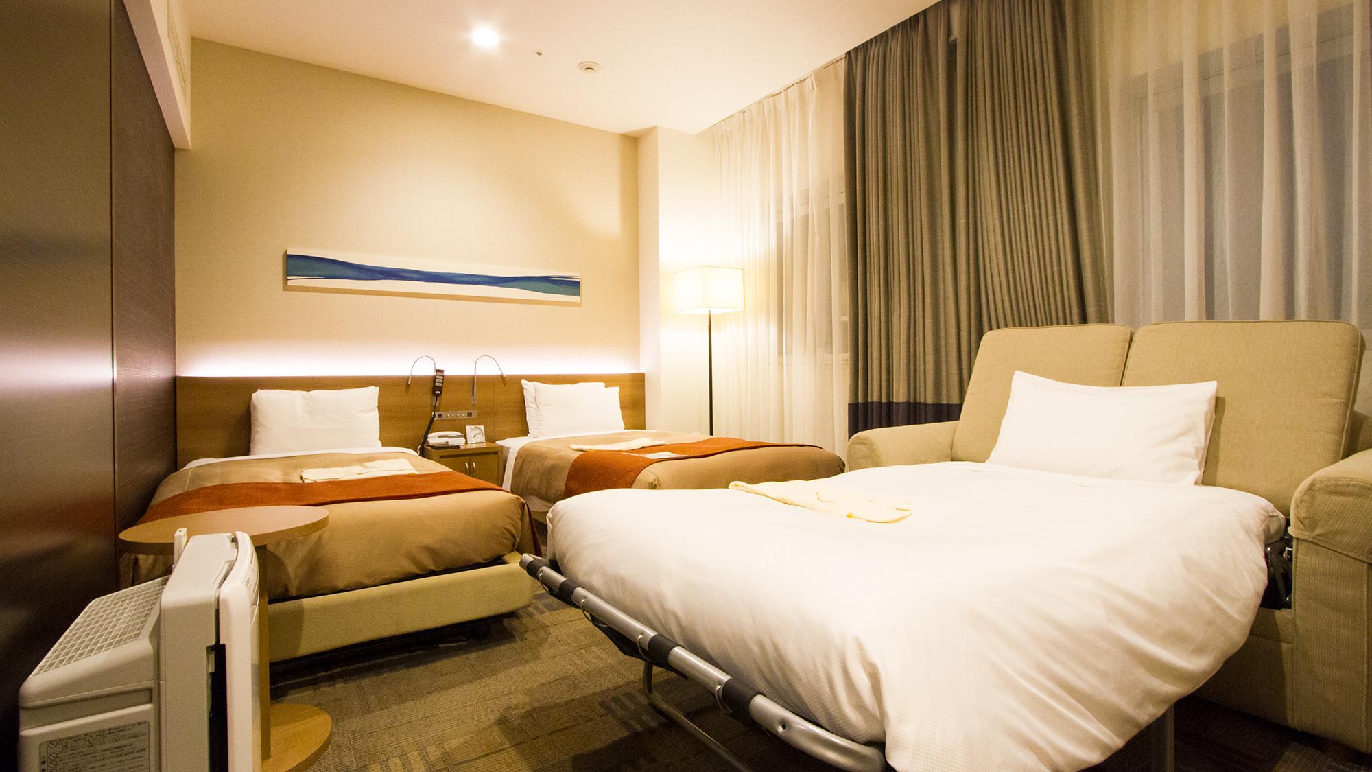 Room, Triple, Night View, Top Floor