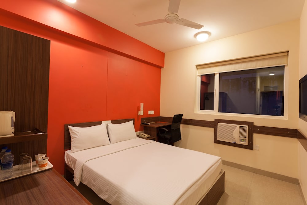 Ginger Ahmedabad Vastrapur 32/57