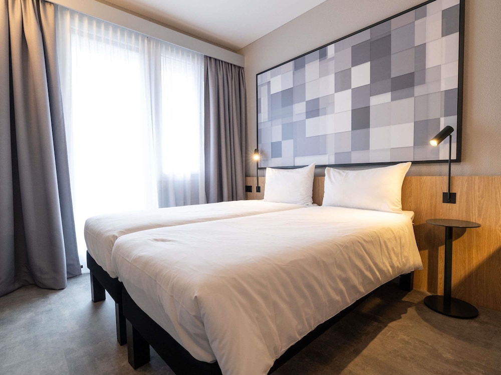 Superior, Twin Beds, Balcony