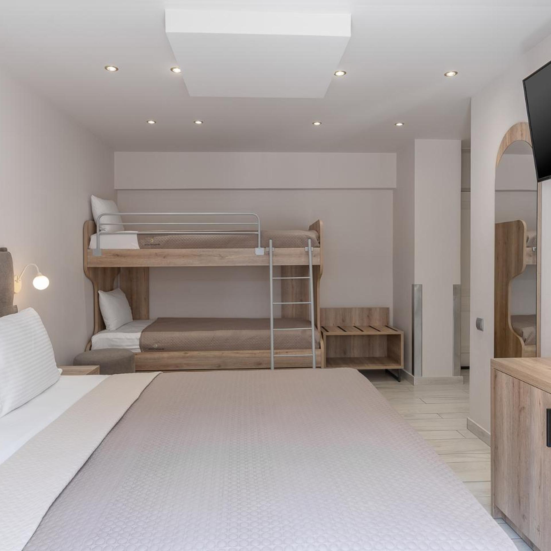 جناح عائلي بشرفة، Piraeus City Hotel 7/10