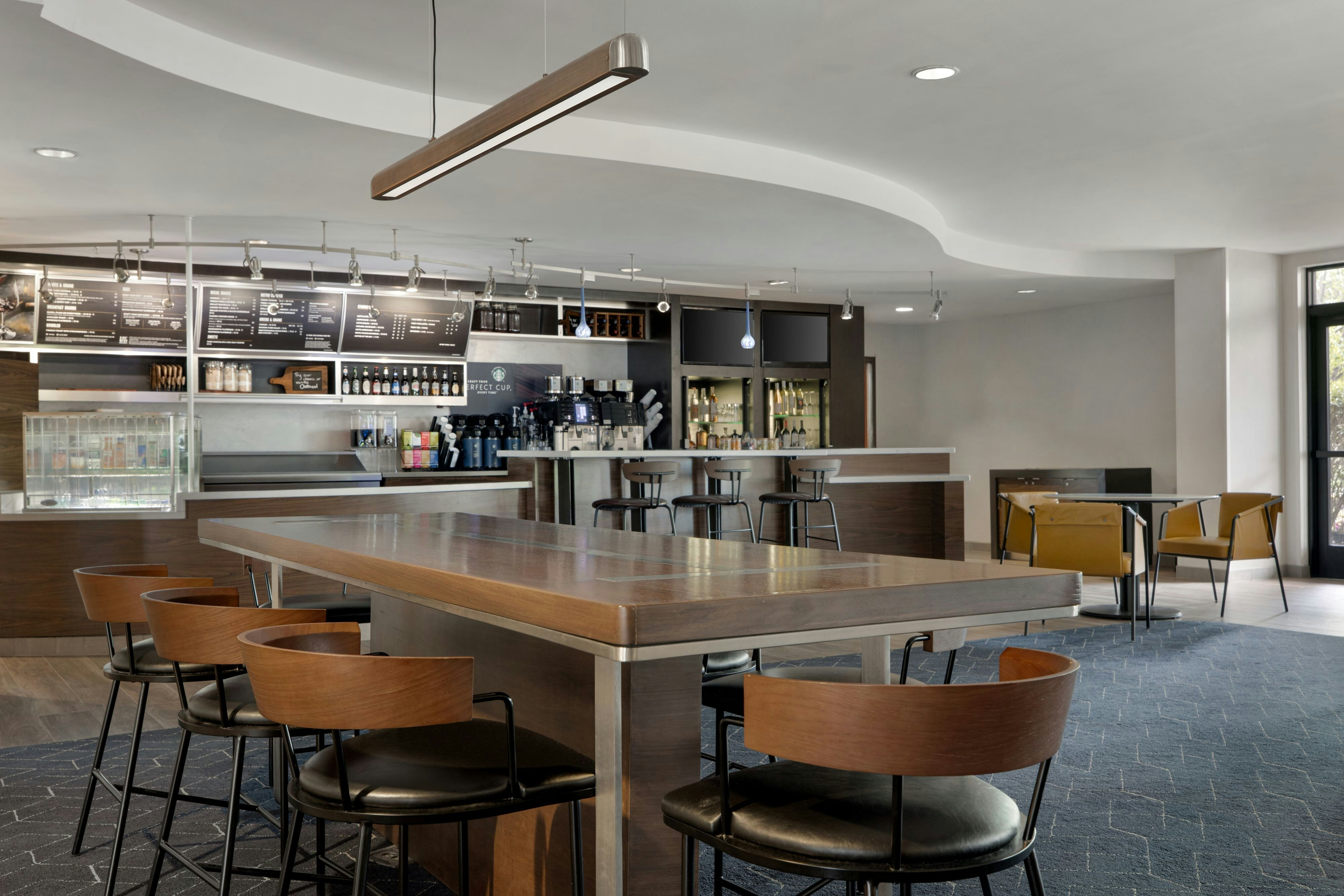 Courtyard By Marriott Republic Aprt Long Island Farmingdale 43/71