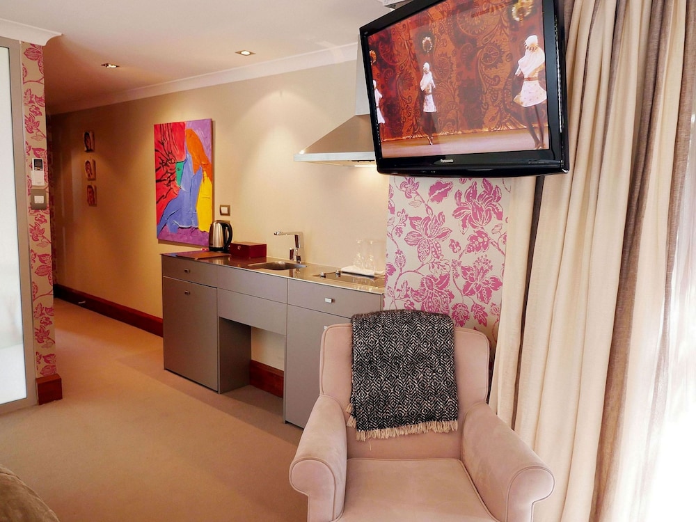 Nice Hotel 7/58