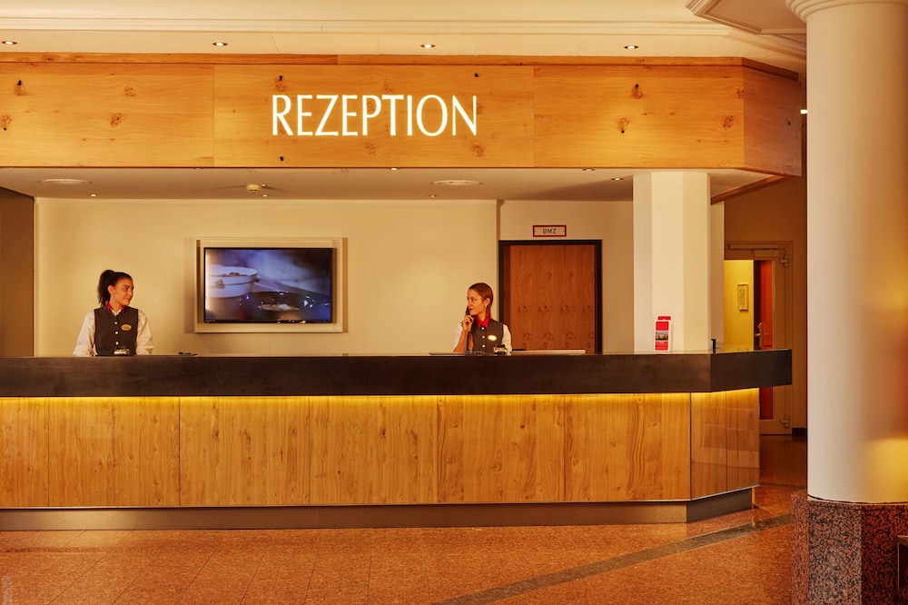 H+ HOTEL HANNOVER 11/61