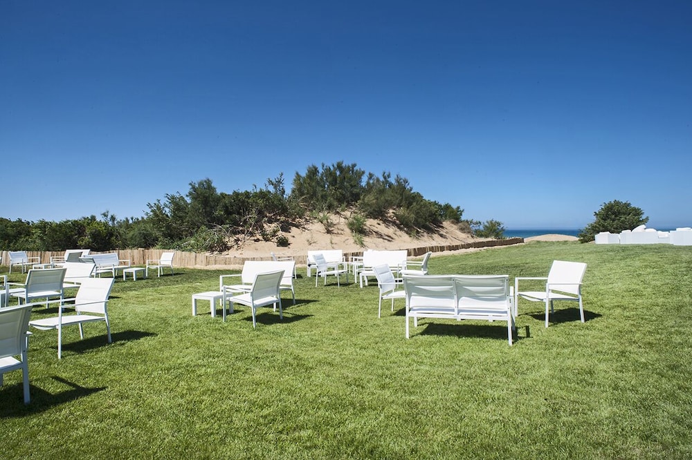 Modica Beach Resort 70/75