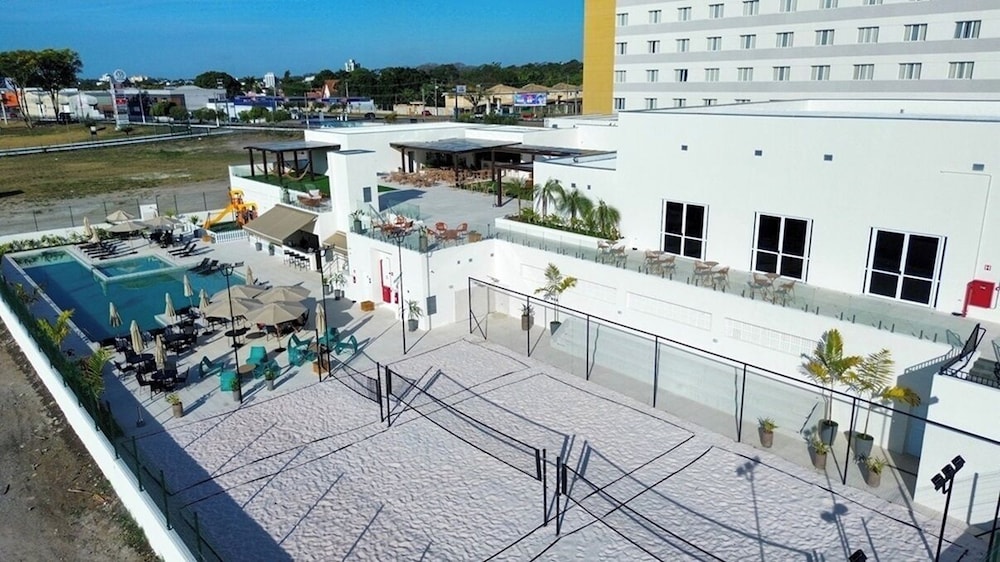 Intercity Patio Pinda Hotel & Resort 55/61