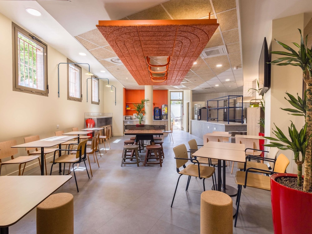 Ibis Budget Nanterre La Defense 49/52
