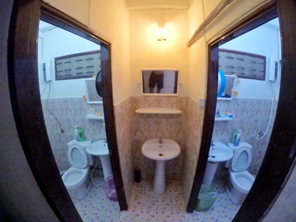 Hangover Hostel photo2