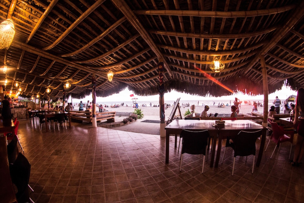 Dharma Beach Hotel 44/57
