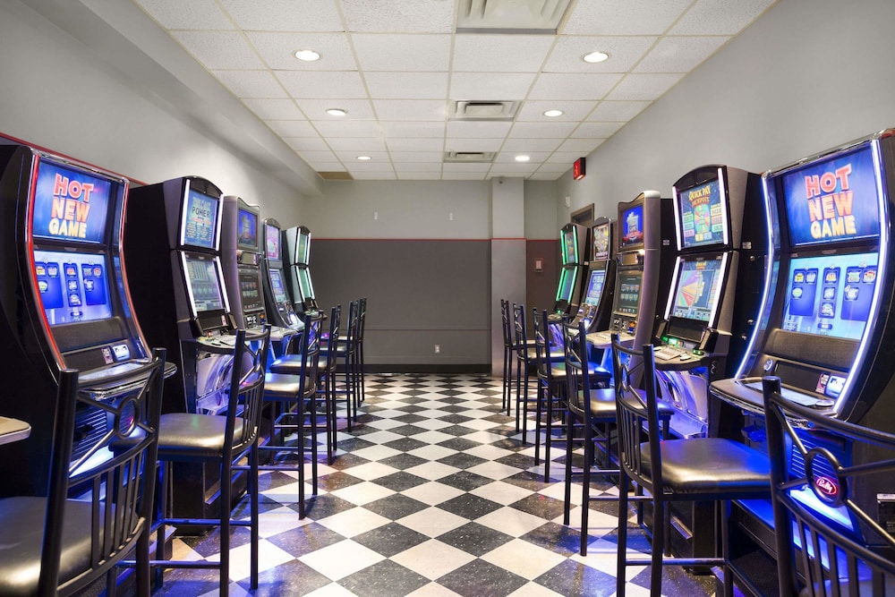 Days Inn By Wyndham Estevan 19/22