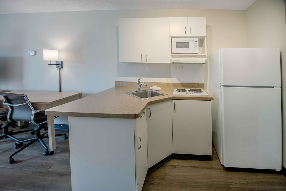 Extended Stay America - Washington Dc-Fairfax-Fair Oaks Mall 35/50