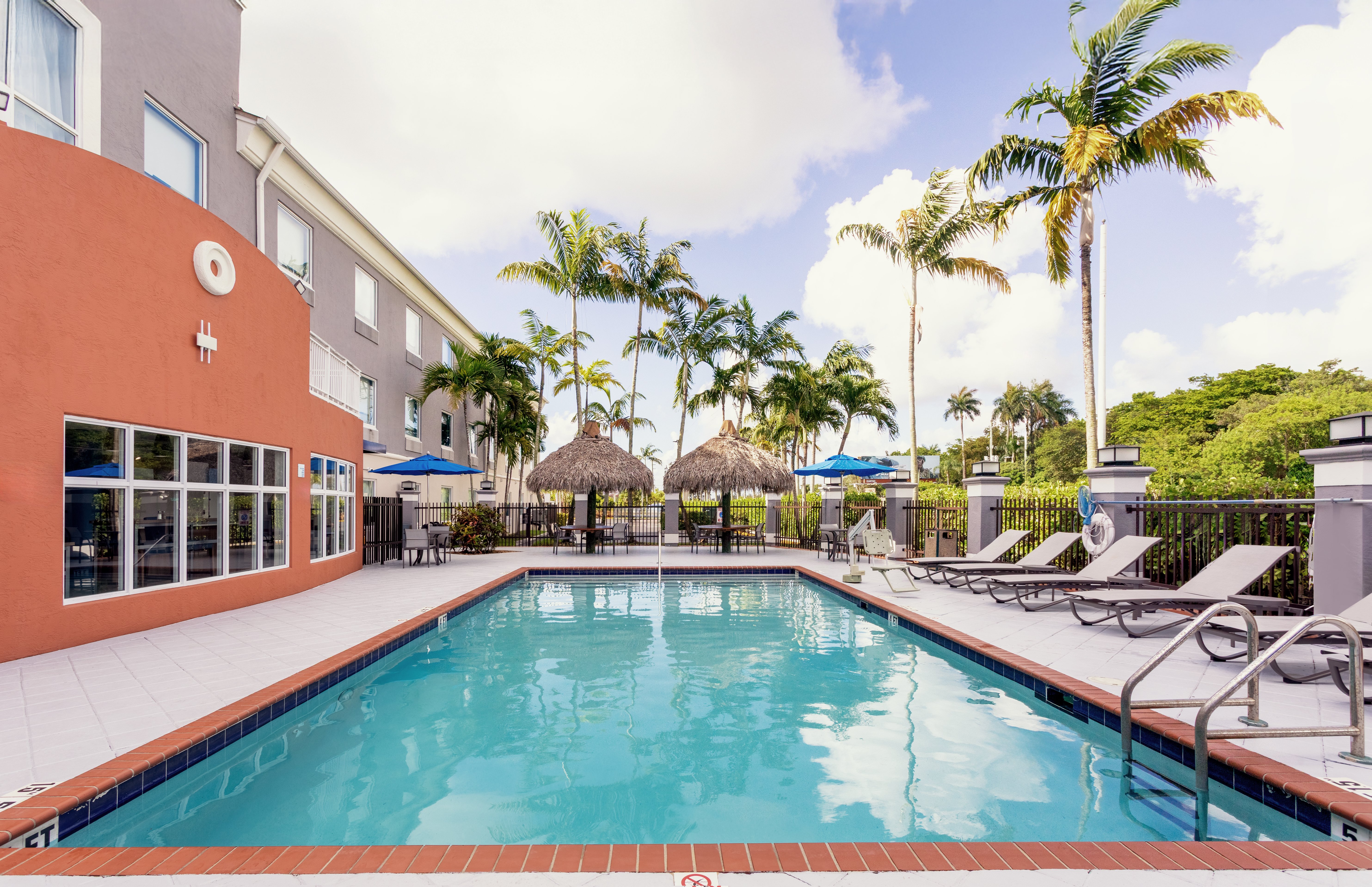 Holiday Inn Express Hotel And Suites Florida City Gateway To Keys 68/70