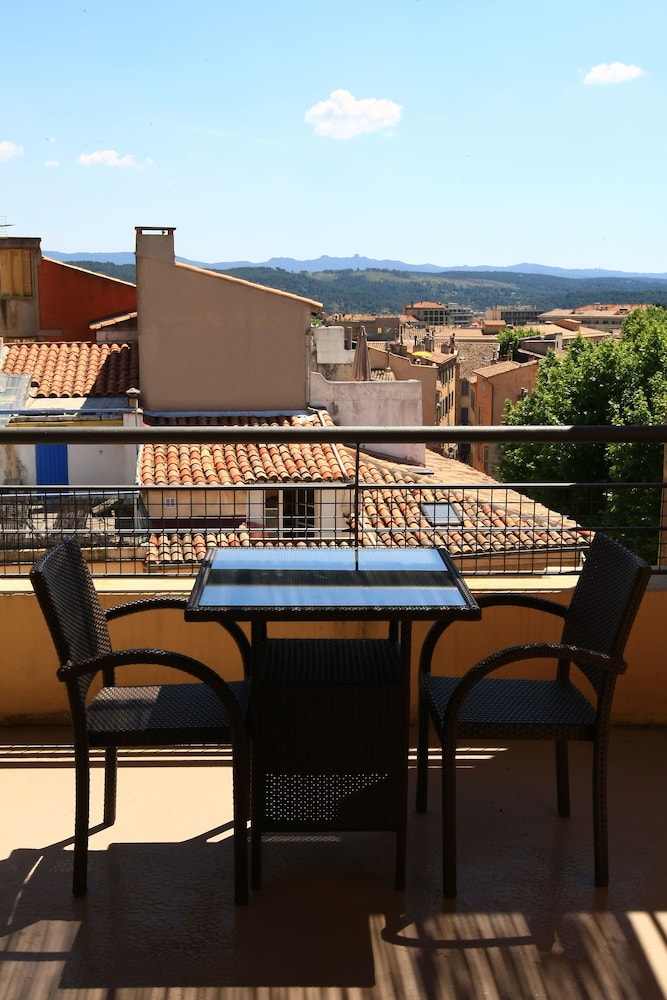 Hotel Aquabella and Spa 27/37