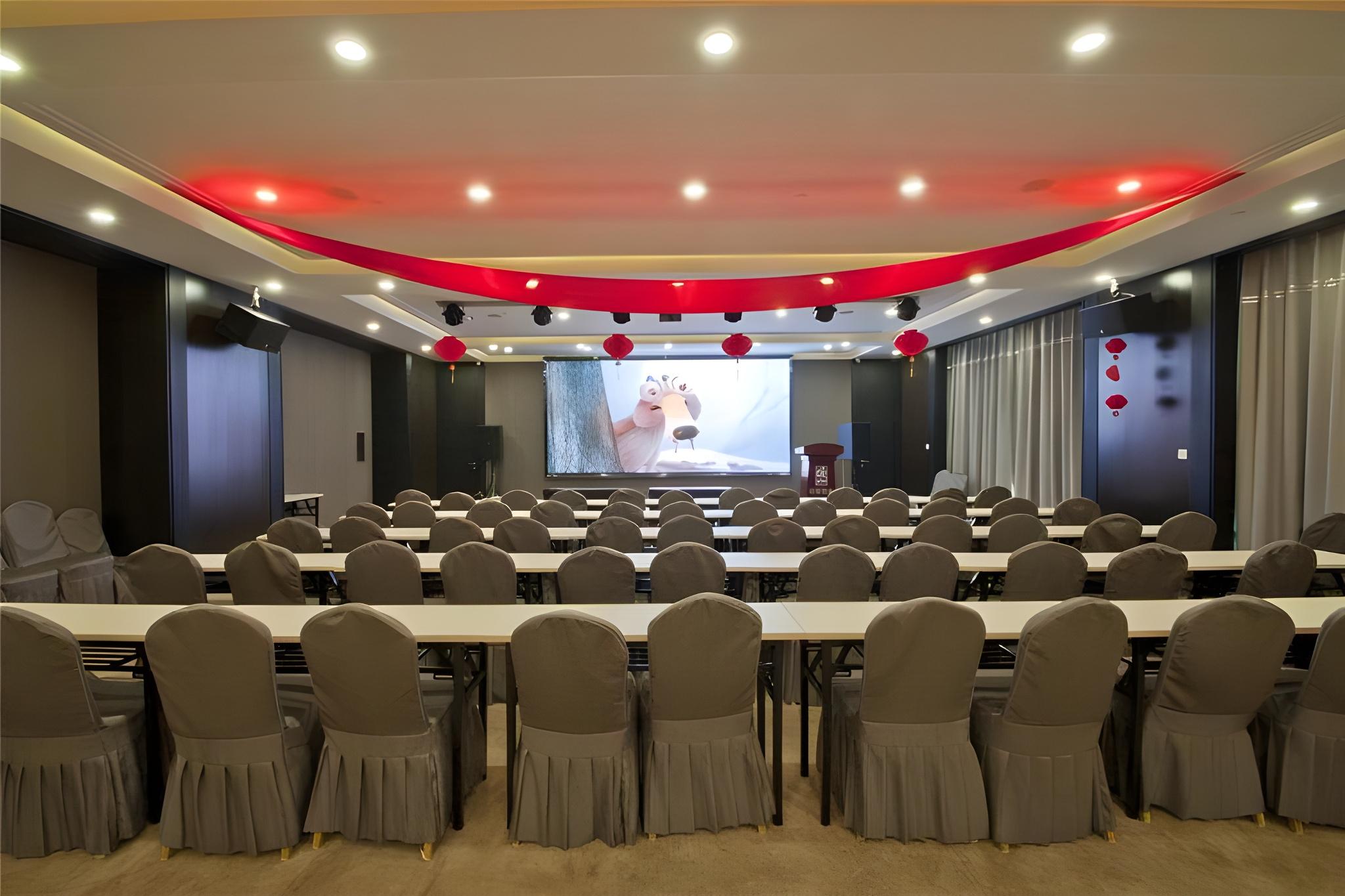 Yitel Linyi Binhe Avenue 48/50