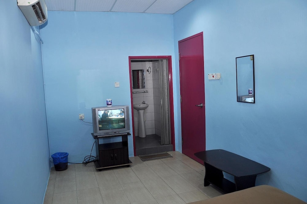 Tanjak Motel 18/19