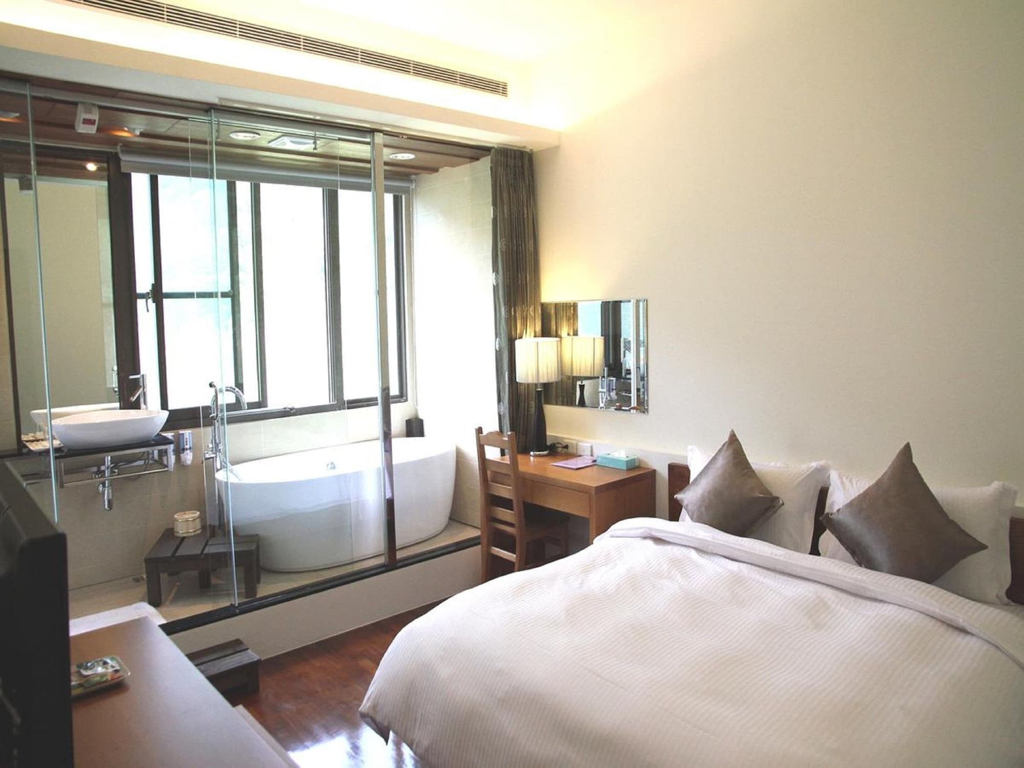 1 BEDROOM, ELITE, DOUBLE BED