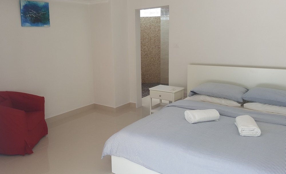 Moulin Kann Villas 7/18