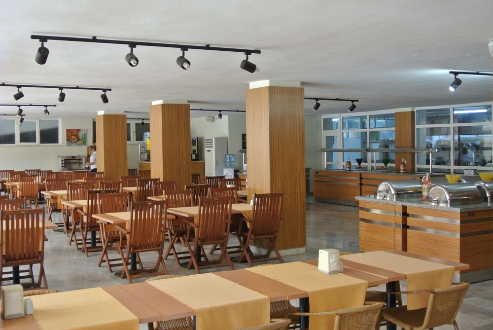 Begonville Hotel 33/50