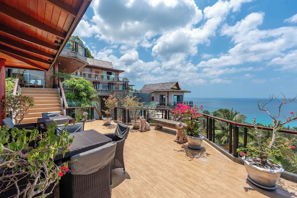 Koi Signature Villa 59/67