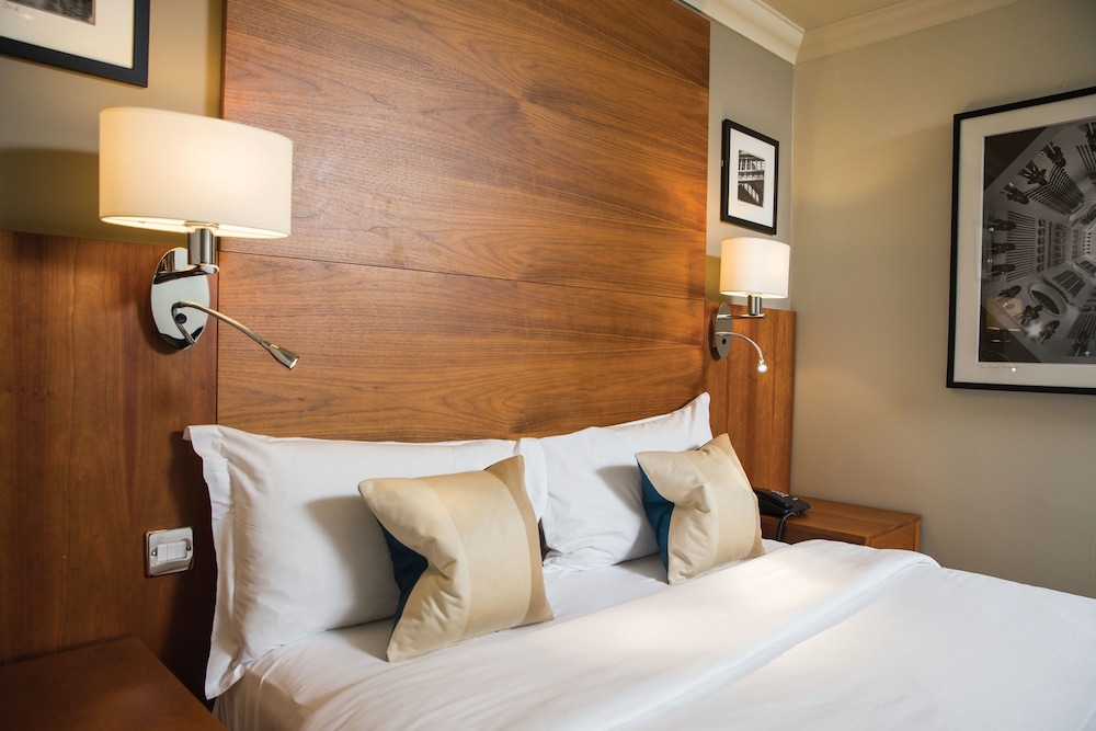 Thorpe Park Hotel And Spa 24/69