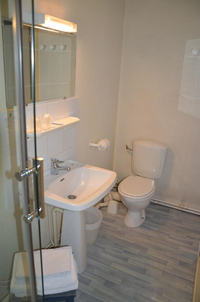 Hotel Victor Hugo 39/45