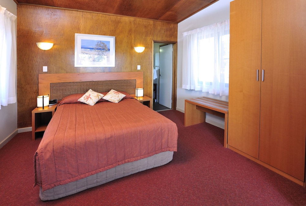GROOTE EYLANDT LODGE 18/68
