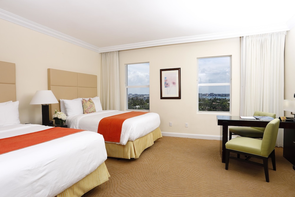 Sea View Hotel 21/74