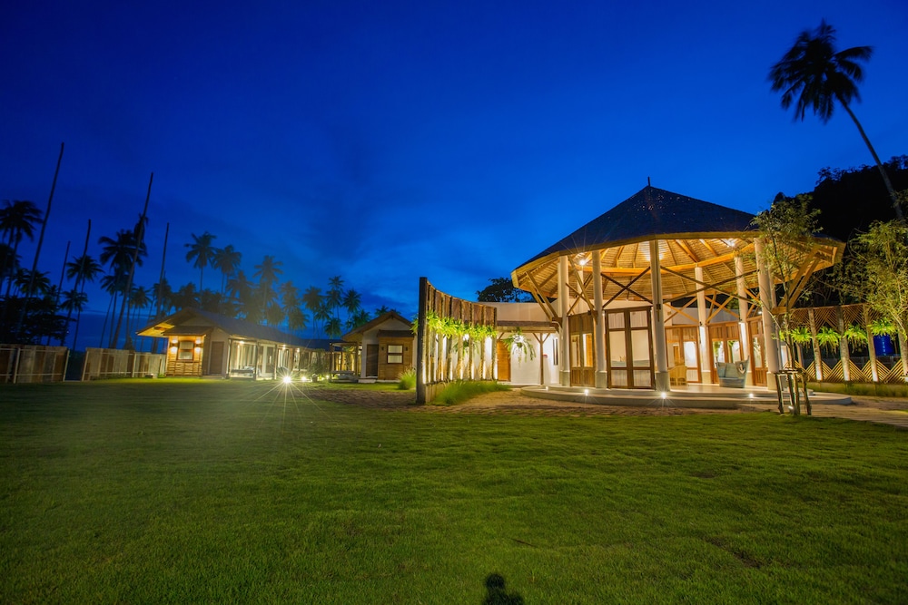 Rest Sea Resort 3/50