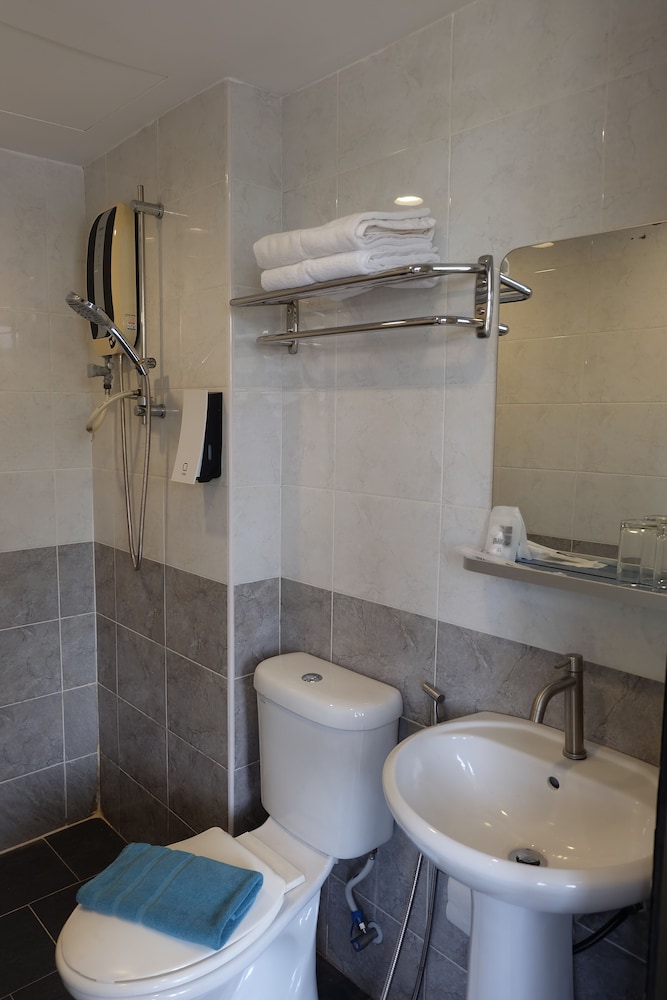Orkid Inn Puchong 39/41