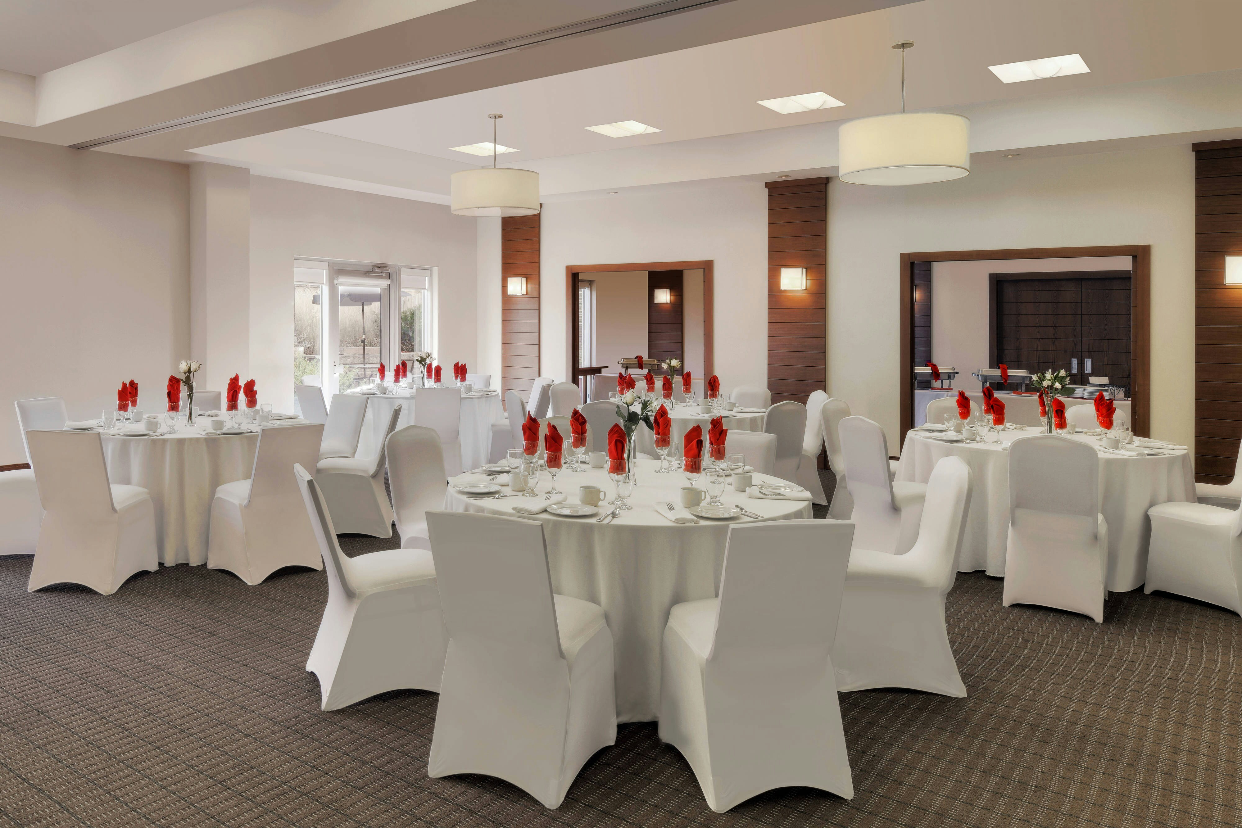 FOUR POINTS BY SHERATON CAMBRIDGE KITCHENER, ONTARIO 6/6