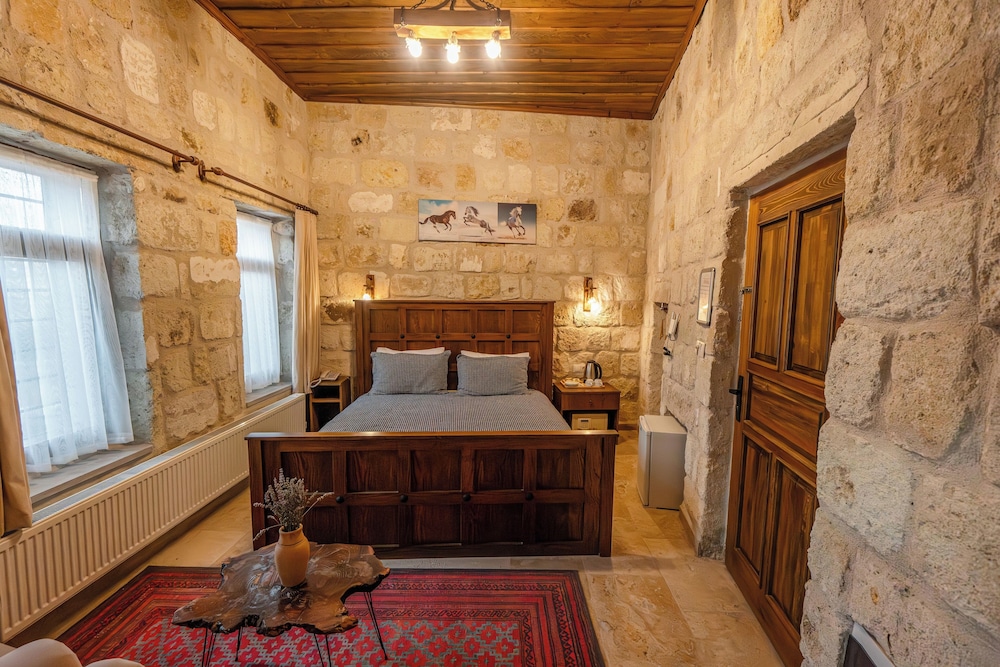 Belenus Cave Hotel 17/50