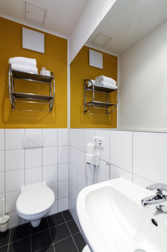 DREAM INN REGENSBURG 40/43