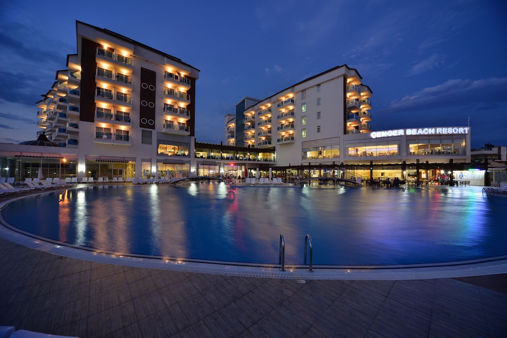 Cenger Beach Resort & Spa in CENGER