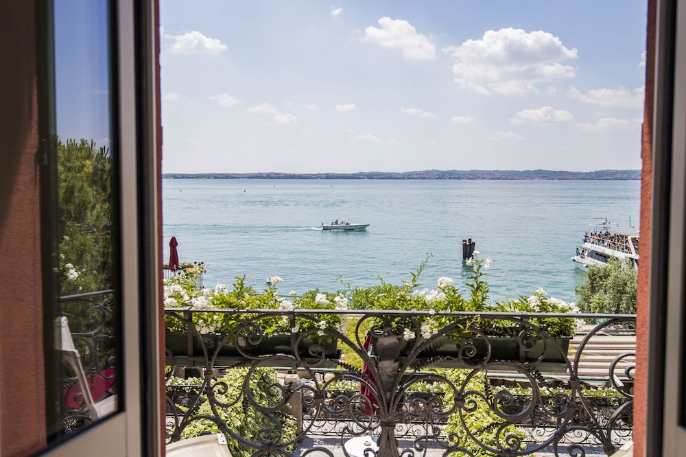 Hotel Sirmione E Promessi Sposi 55/69