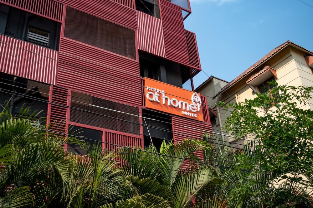 Hotel At Home Suites 6/40