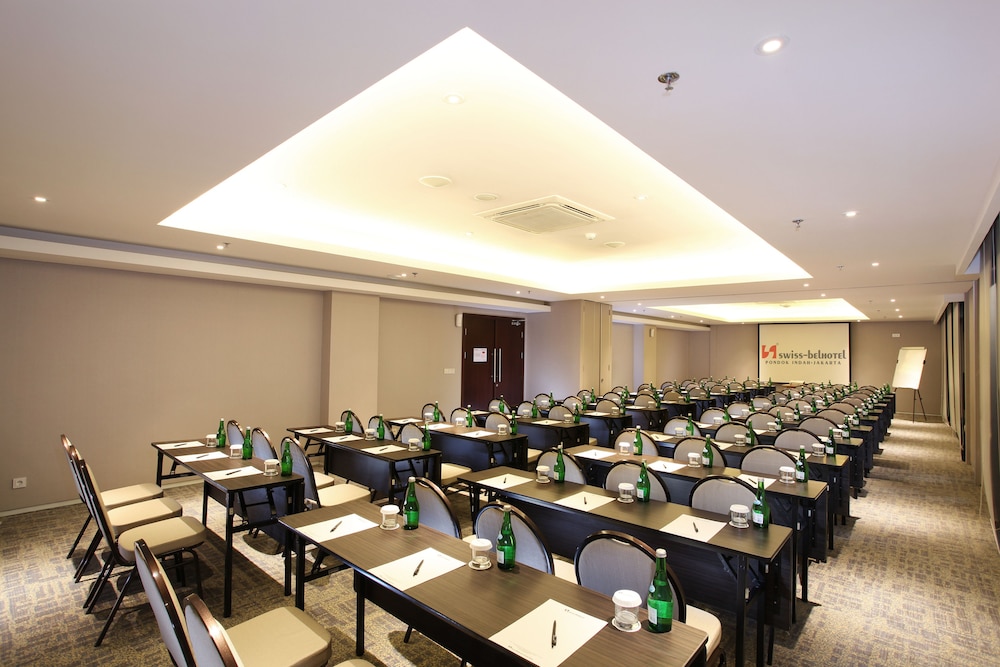 Swiss-Belhotel Pondok Indah 59/69