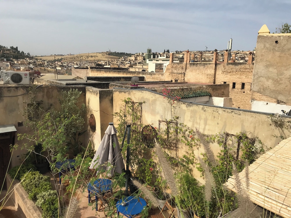 Dar 7 Louyat 48/50