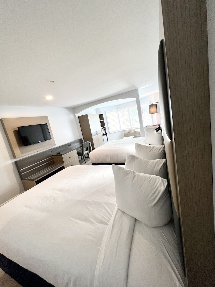 Hotel Aluxor SFO 18/46