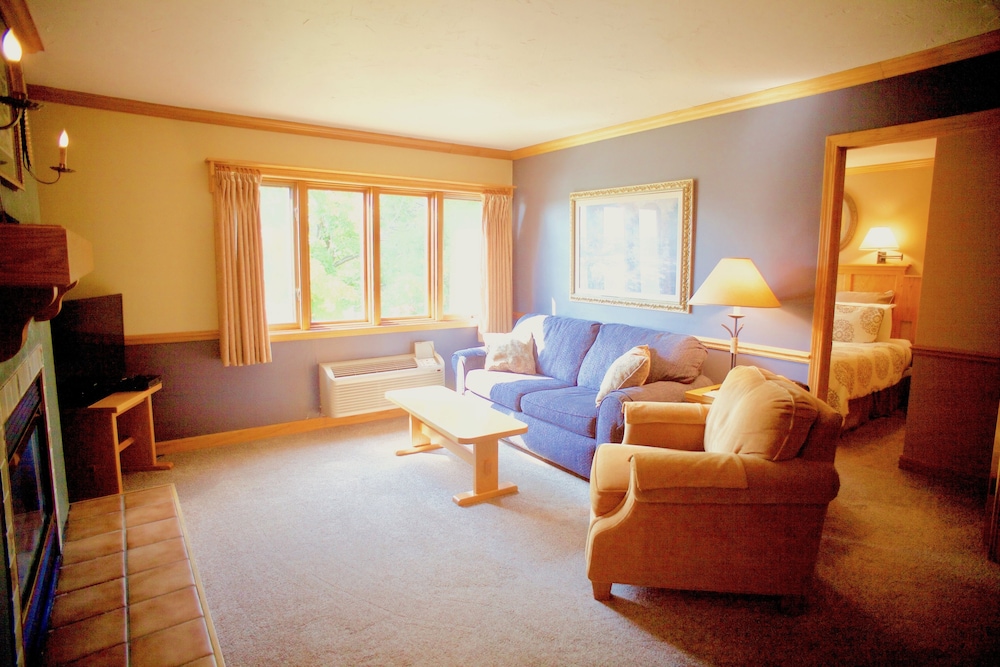 Settlement Courtyard Inn & Lavender Spa 28/66